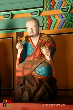 부안 개암사 응진전 16나한상