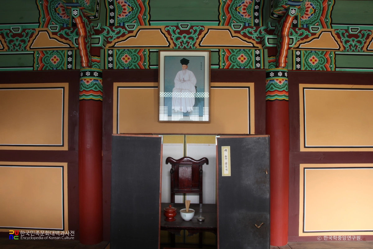 창녕 관산서원 중 사당 내부