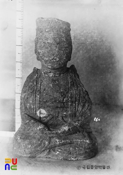 북청 출토 석조 불좌상