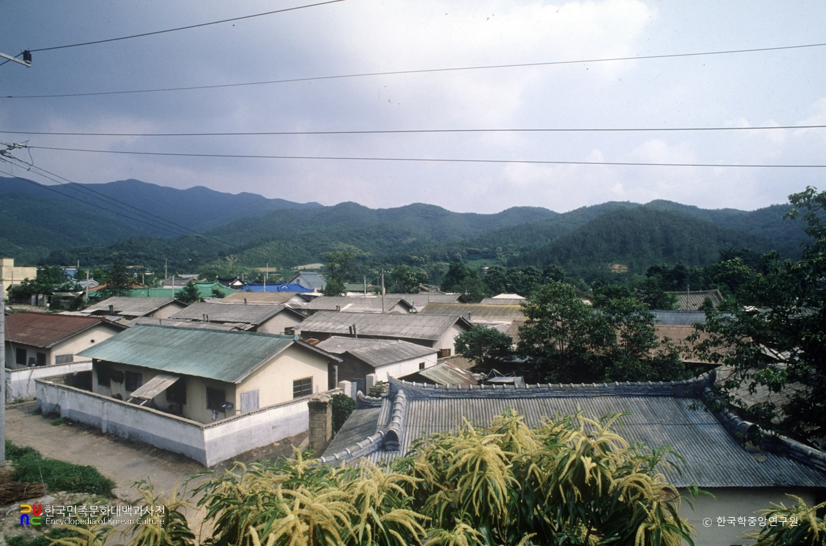 모악산 하신흥종교촌