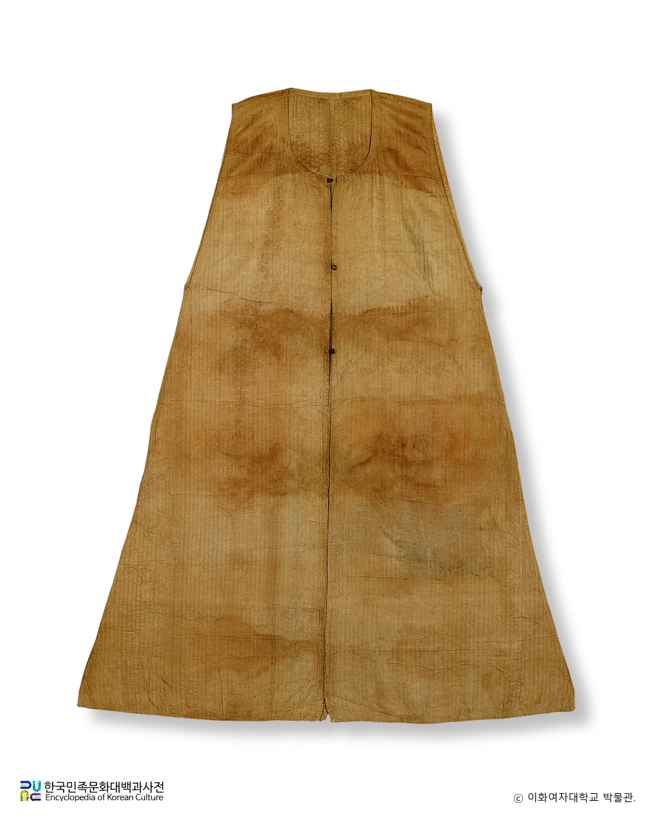 영암 최원립 장군 묘 출토복식 유물 전복