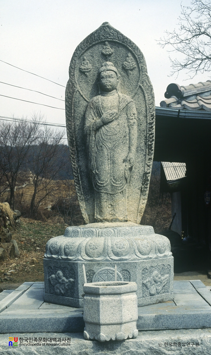 안성 봉업사지 석조여래입상