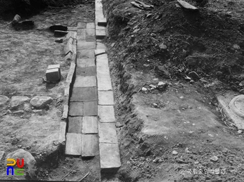 경주 성동동 전랑지 1전랑지와 남연 배수구