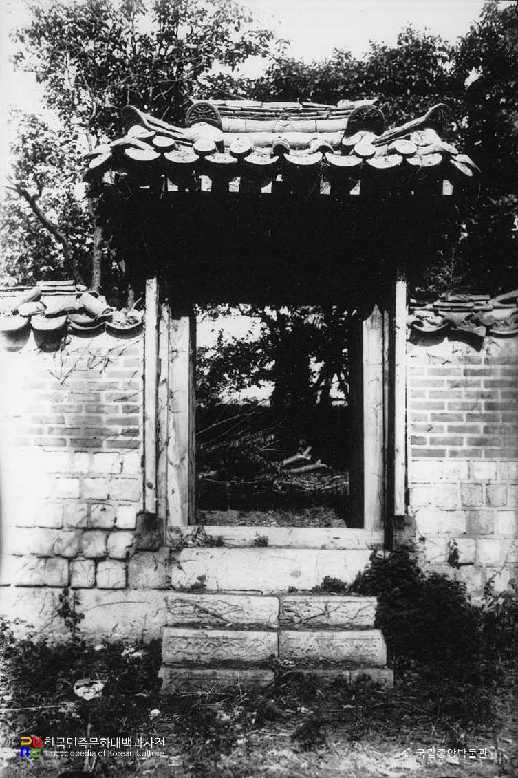 서울 궁궐 내 일각문