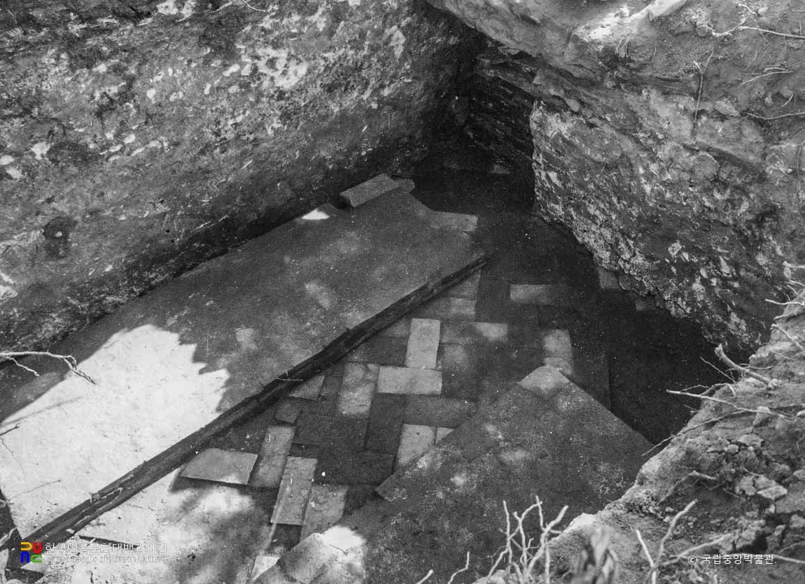 공주 송산리 29호분 현실 및 관대