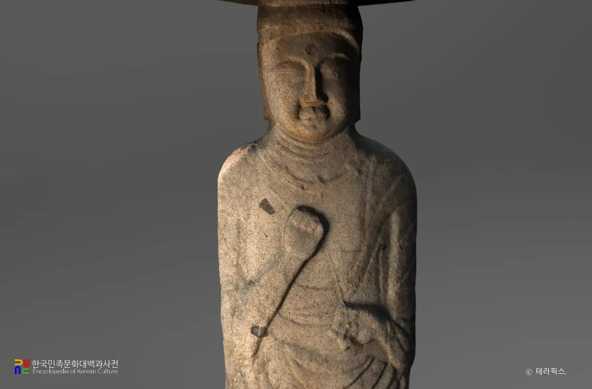 진천 용화사 석조여래입상 상부