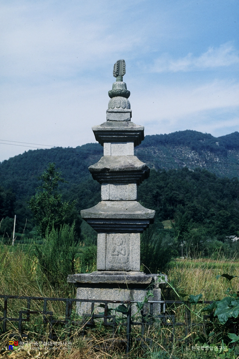 괴산 삼방리 삼층석탑