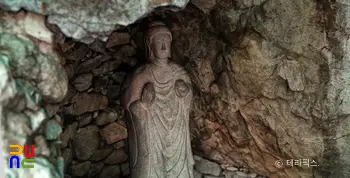 공주 갑사 석조약사여래무료 슬롯 머신 좌측면
