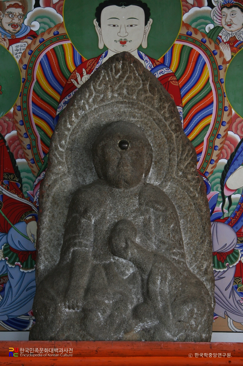 강릉 송라사 석조 약사여래 좌상