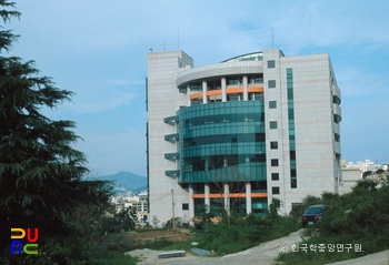 부산 경남정보대학교 IT빌딩 좌측면