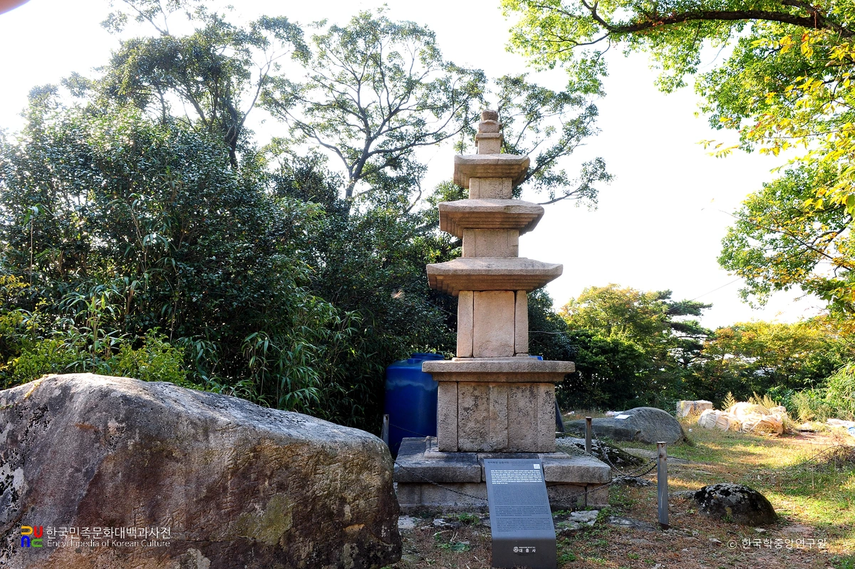 해남 대흥사 북미륵암 삼층석탑