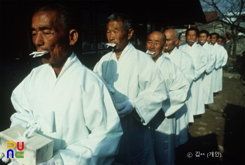 은산별신제 / 4 재물 운반