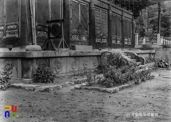 양산 통도사 대웅전 기단