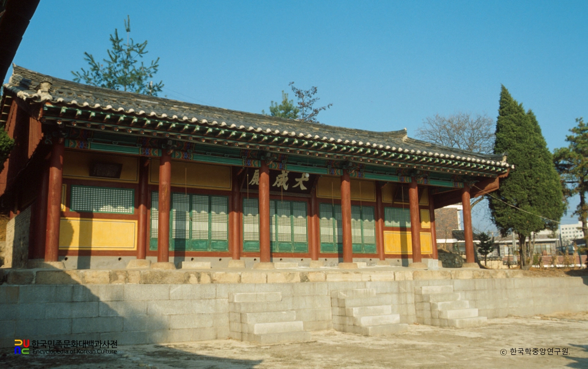 춘천향교 대성전