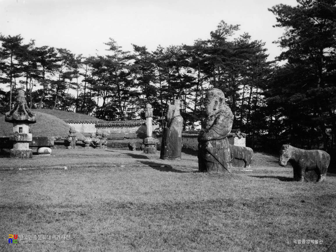 서울 선릉과 정릉 중 선릉 정현왕후릉 석물 전경