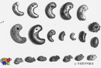 경주 분황사 모전석탑 사리공양구