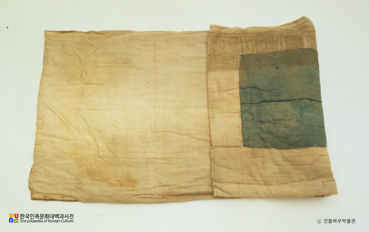 진주하씨 묘 출토 유물 중 요