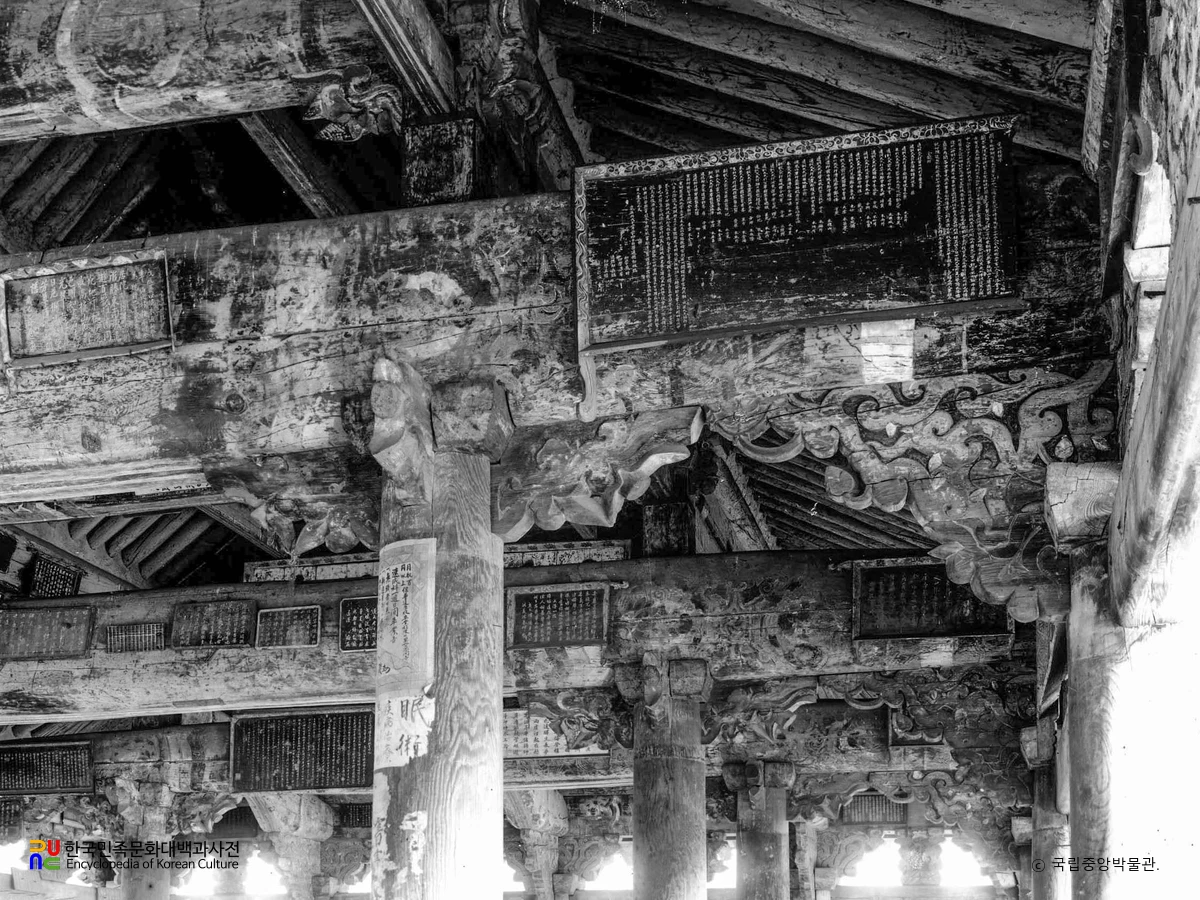 진주 촉석루 내부