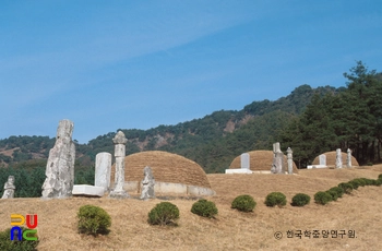 가평 이정구 선생 묘 및 삼세 신도비 중 이정구 선생 묘 전경