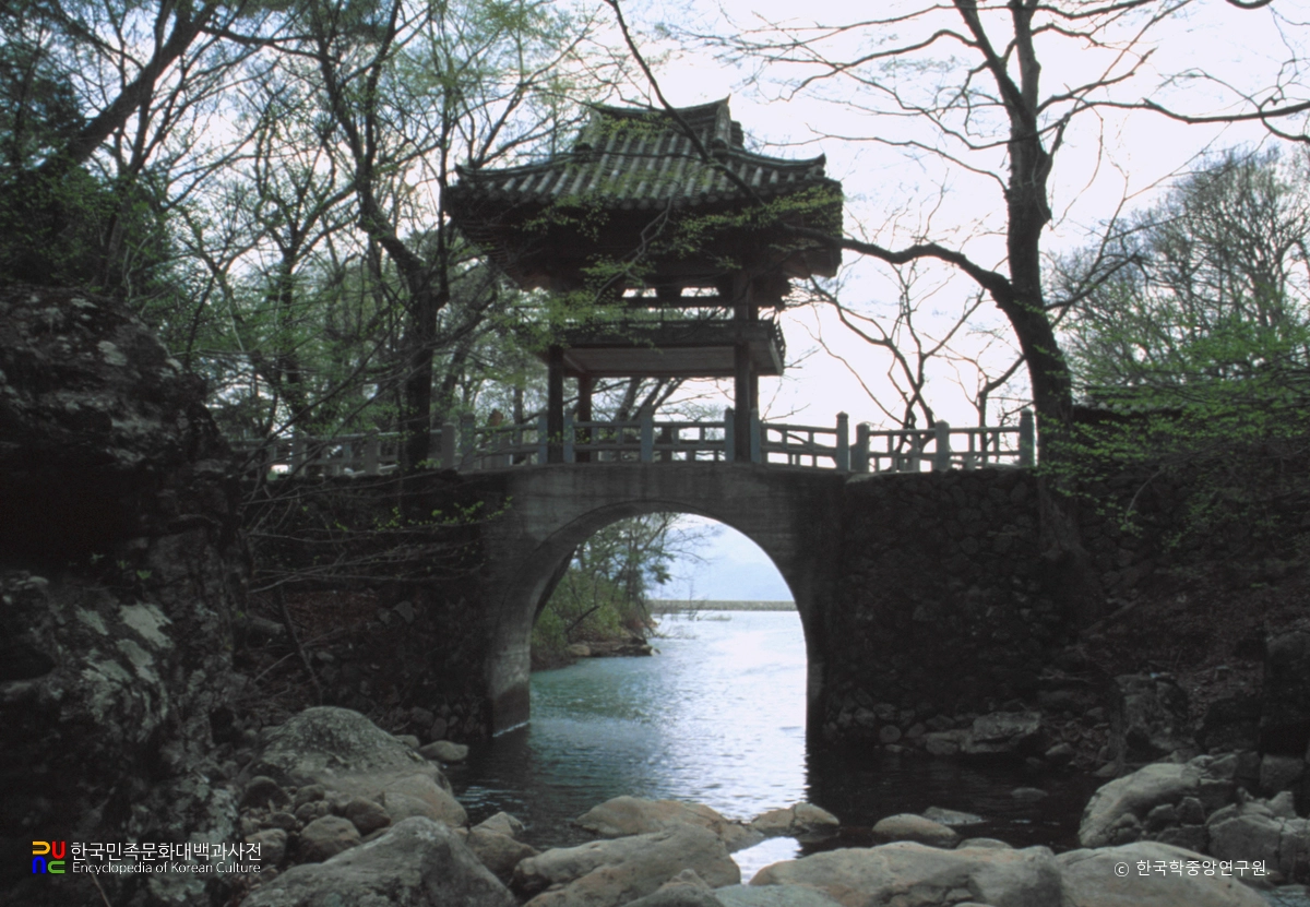 구례 천은사 중 수홍루 전경