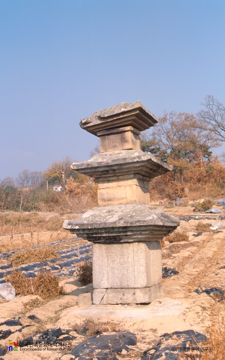 안동 하리동 삼층석탑