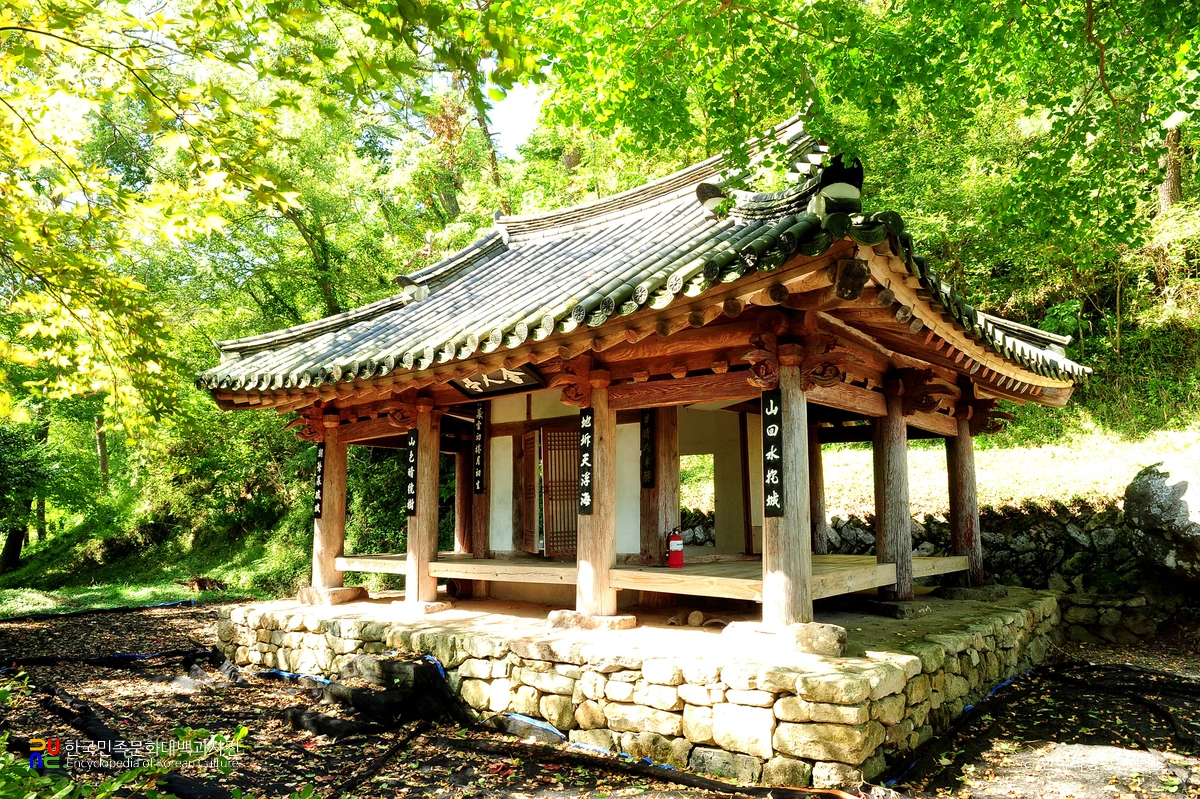 장흥 사인정 측면