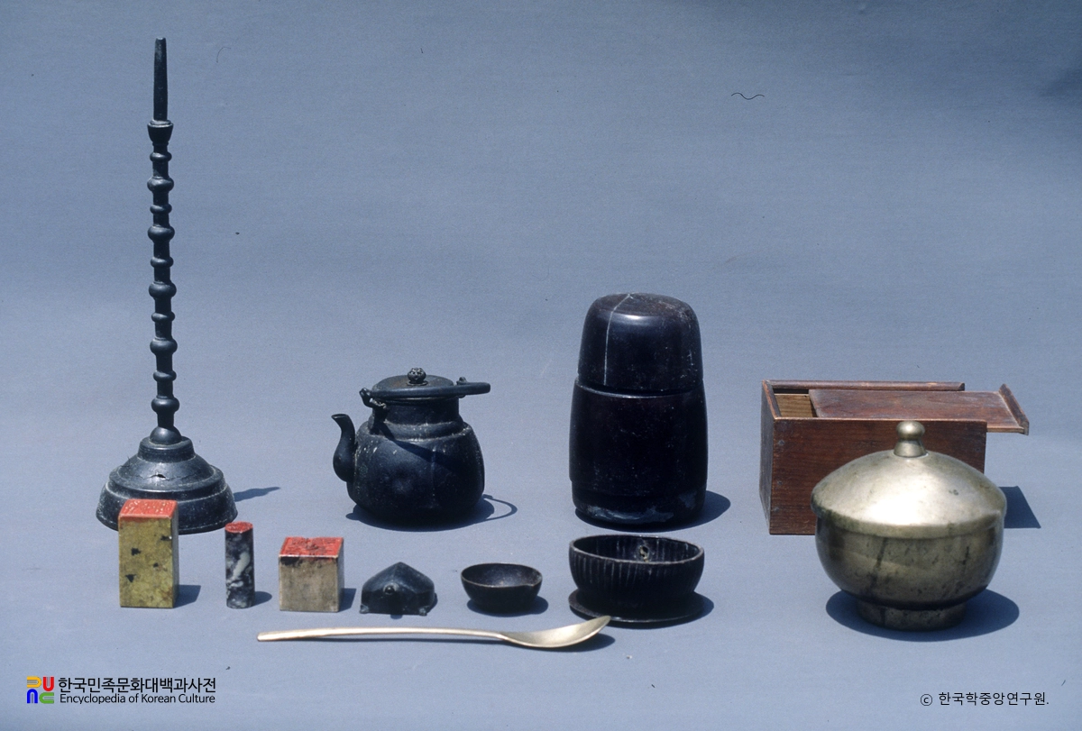 윤경남 선생 유품