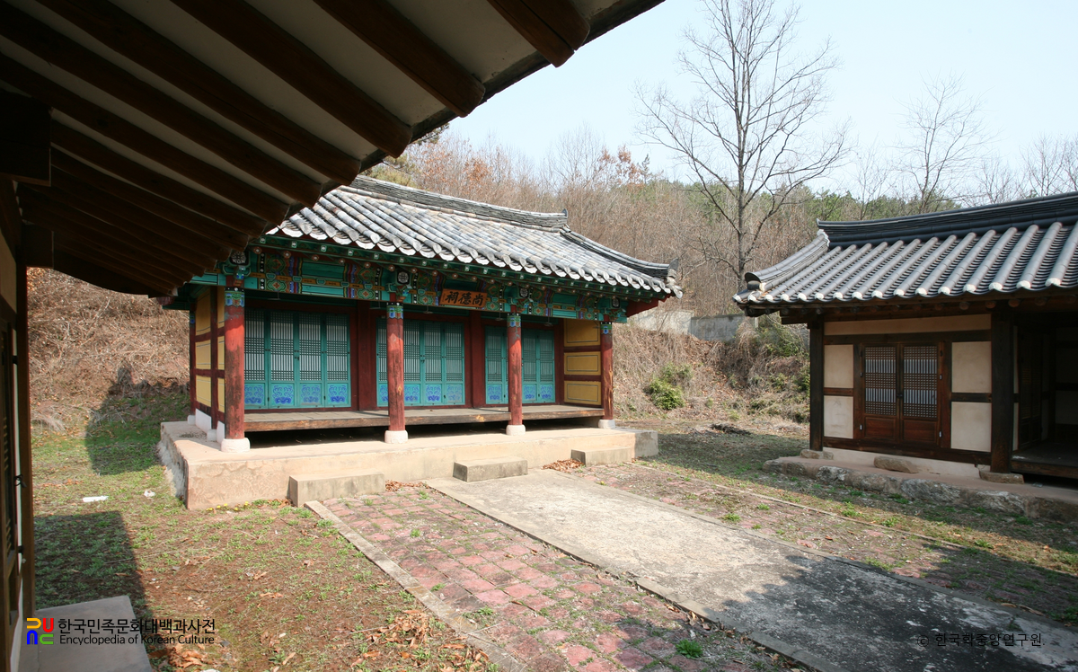 의성 단구서원 상덕사 정측면