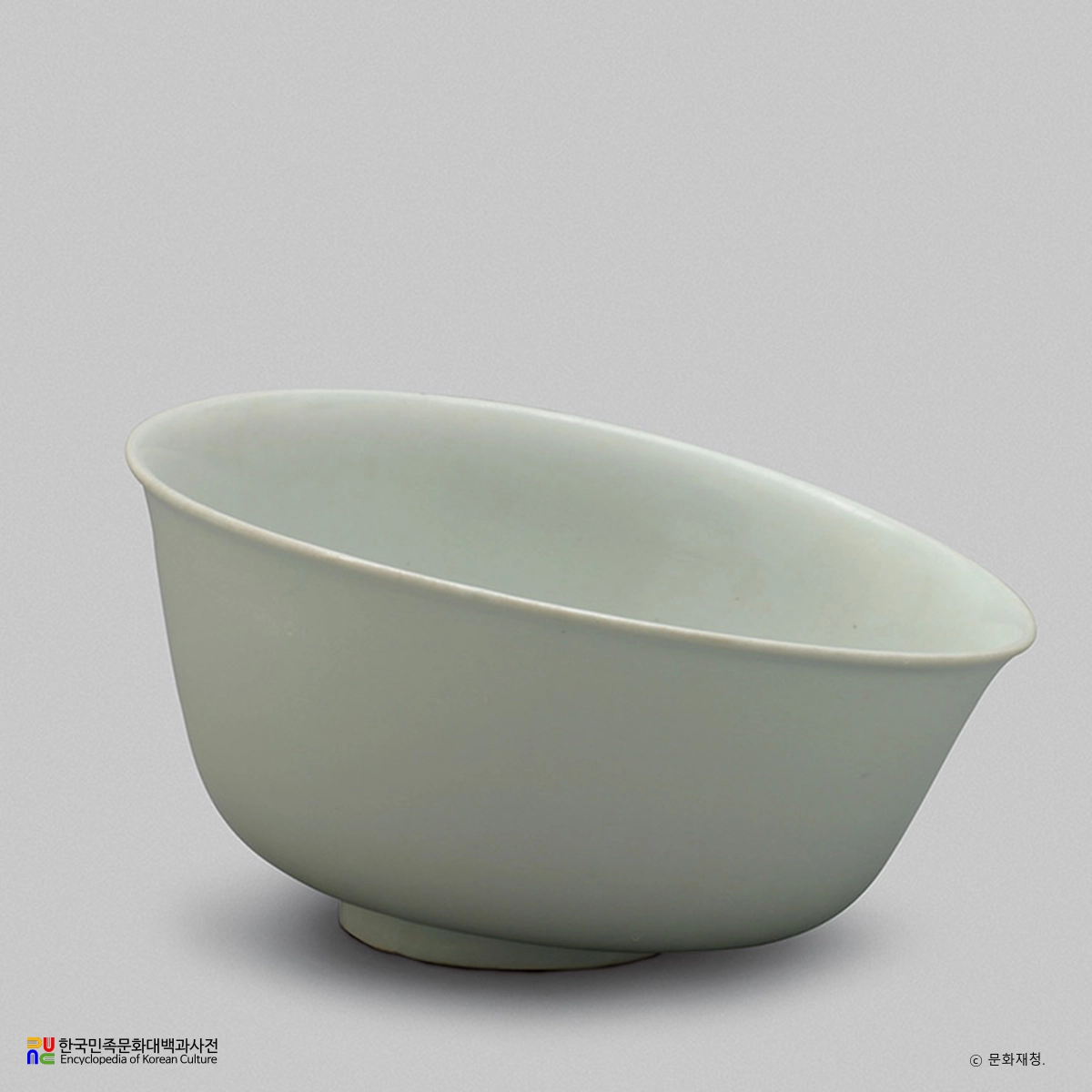 백자 ‘천’ ‘지’ ‘현’ ‘황’명 발 / 현