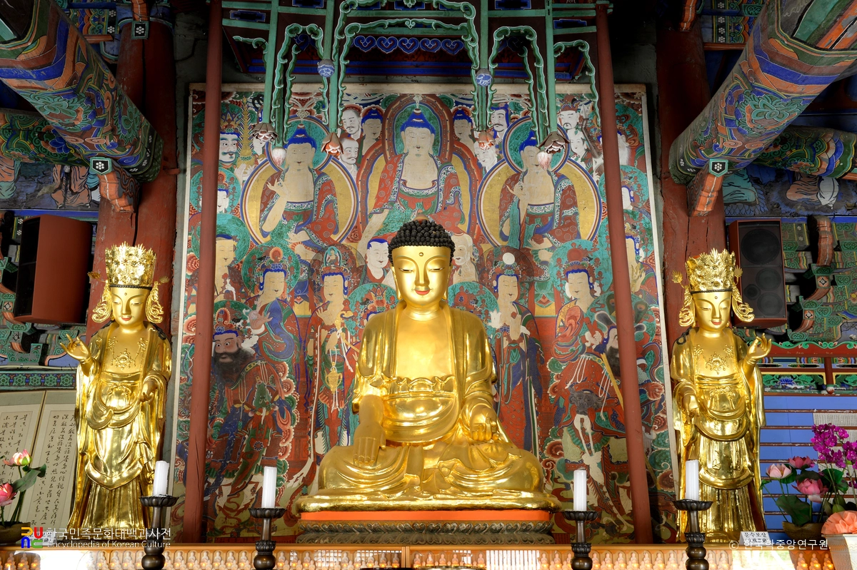 안성 청룡사 소조 석가여래삼존상