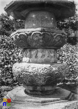 강릉 굴산사지 승탑 기단부와 탑신부