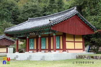 김해 송담서원 표충사 정측면