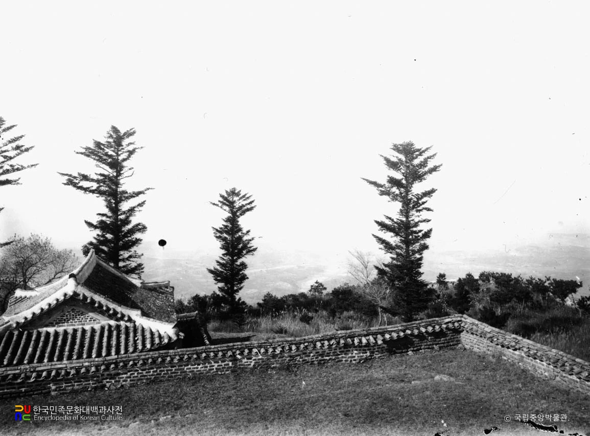 경기도 광주 남한산성 청량당 지붕