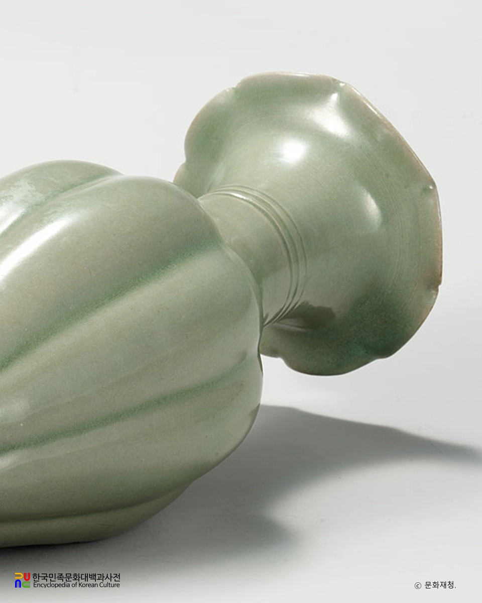 청자 참외모양 병