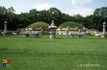 서울 조선 명종과 인순왕후 강릉 전경