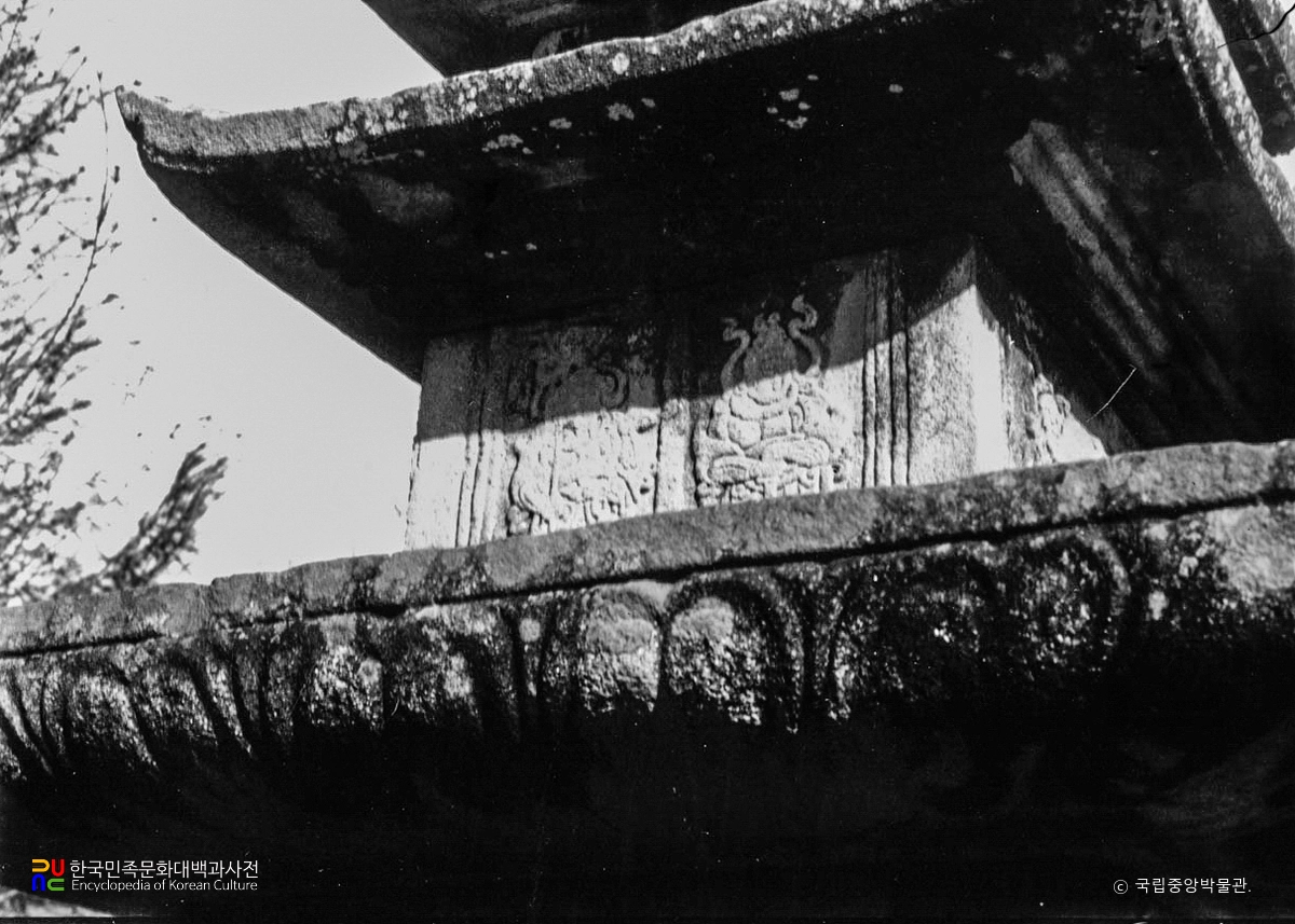 신천 자혜사 오층석탑 일층 탑신부