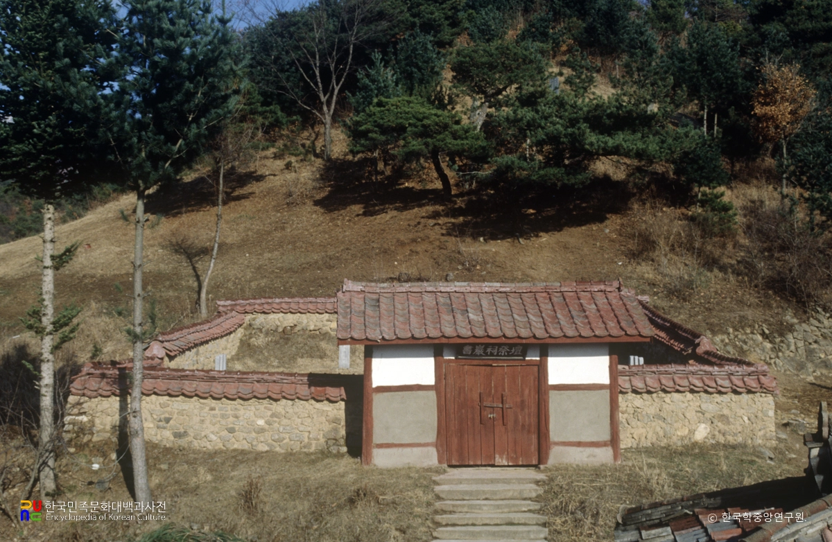 양구 서암사 제단