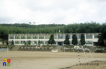 양보국민학교