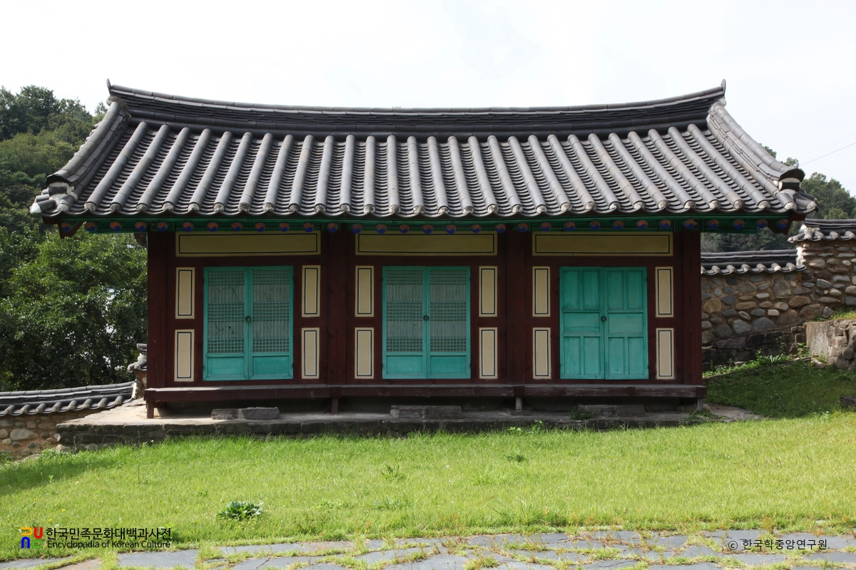 함안 칠원향교 중 서재