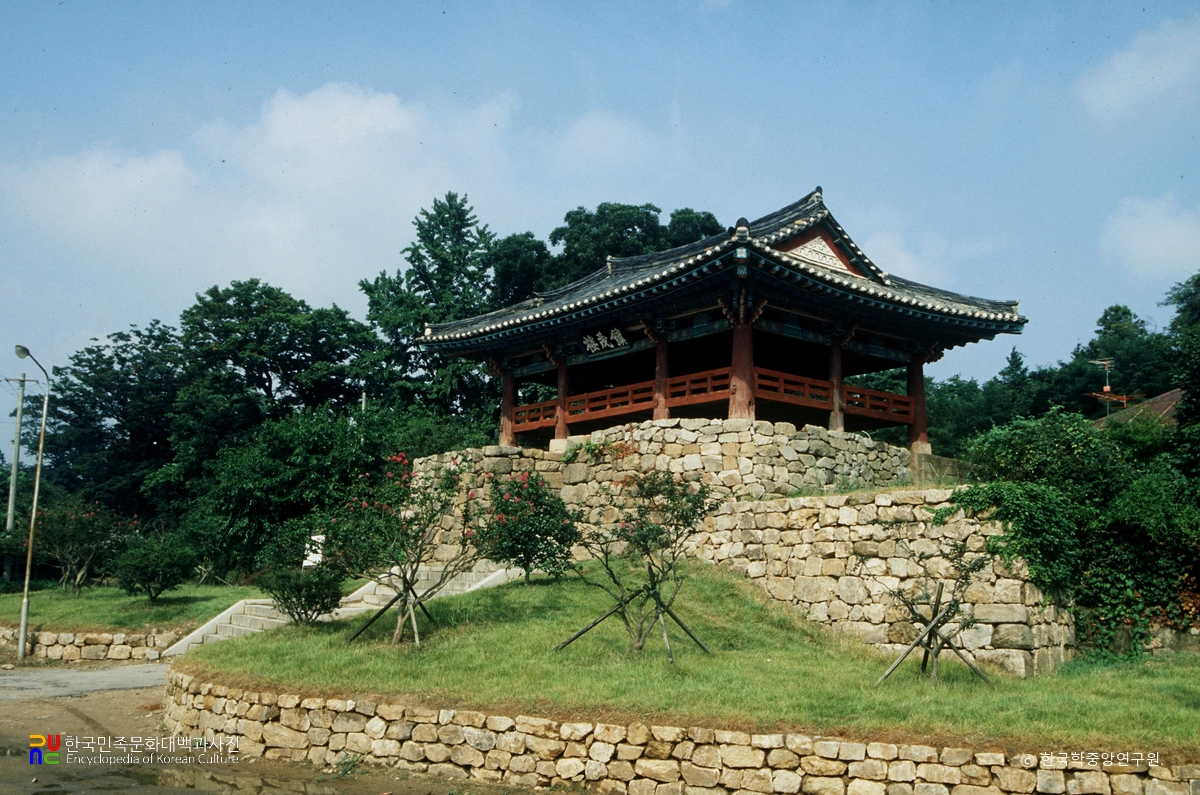 고창 무장현 관아와 읍성 남문 중 남문 정측면