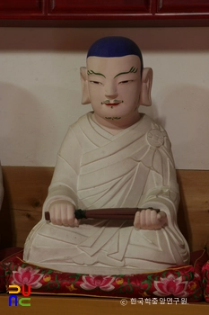 청도 덕사 영산전 석조여래삼존상 및 십육나한상