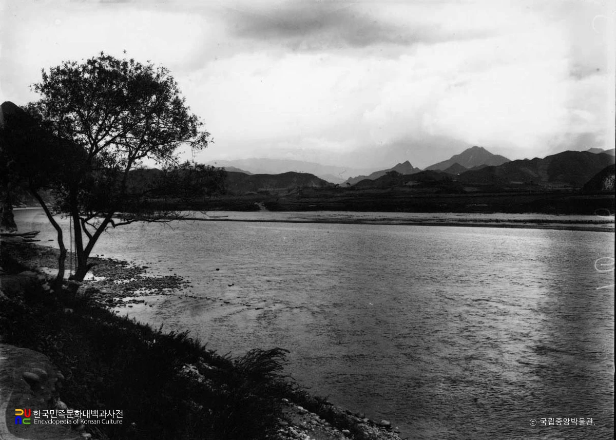 평남 영원 대동강변 고성강성