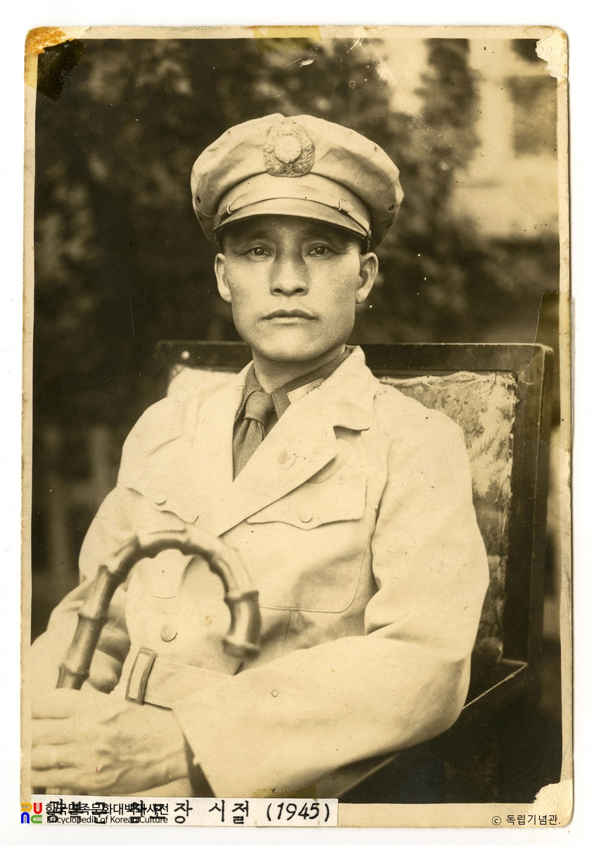 광복군 참모장 시절 김홍일