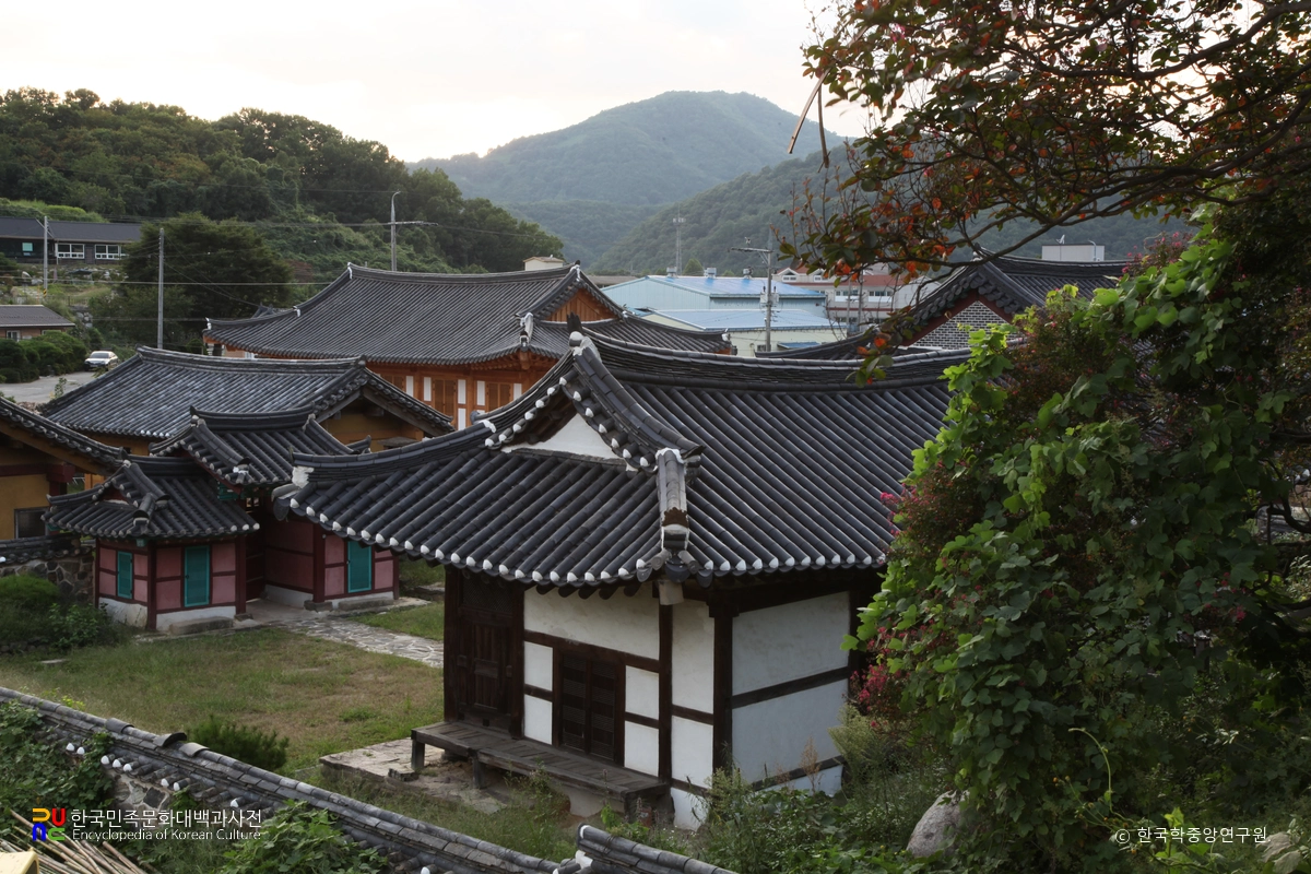 함안 무산사 후면