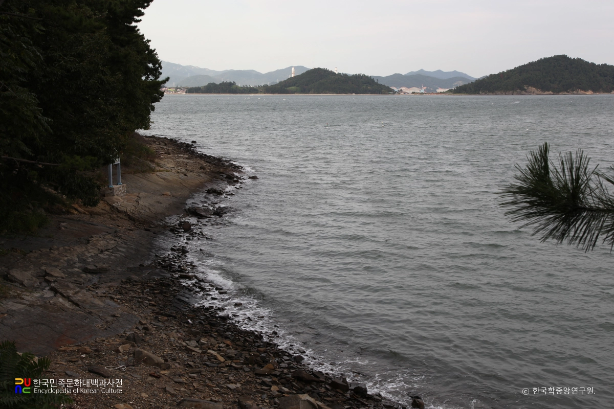 남해 가인리 화석산지
