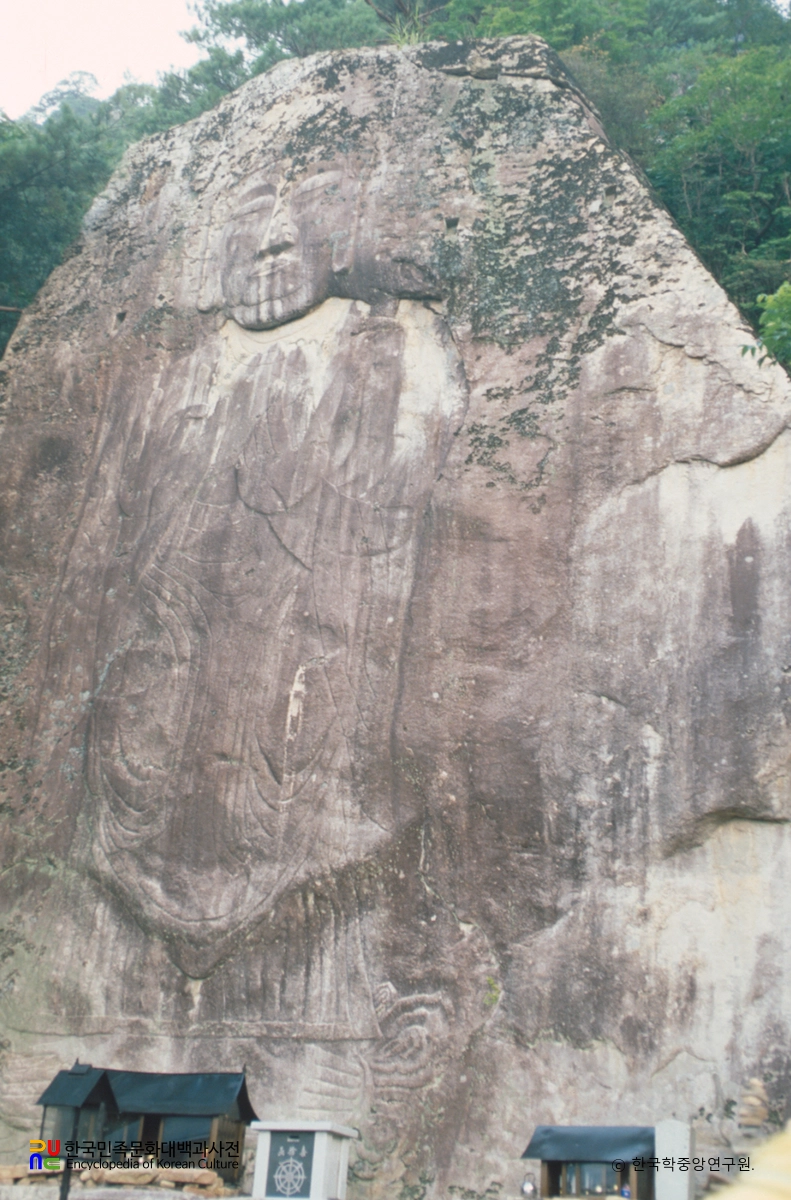 제천 덕주사 마애여래입상 정측면