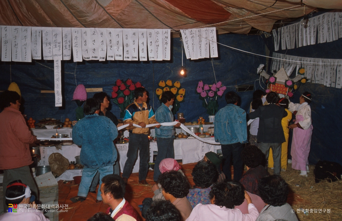 동해안 별신굿 / 뱃노래굿