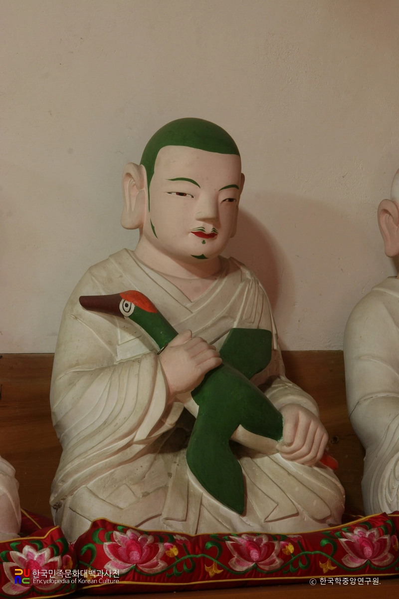 청도 덕사 영산전 석조여래삼존상 및 십육나한상