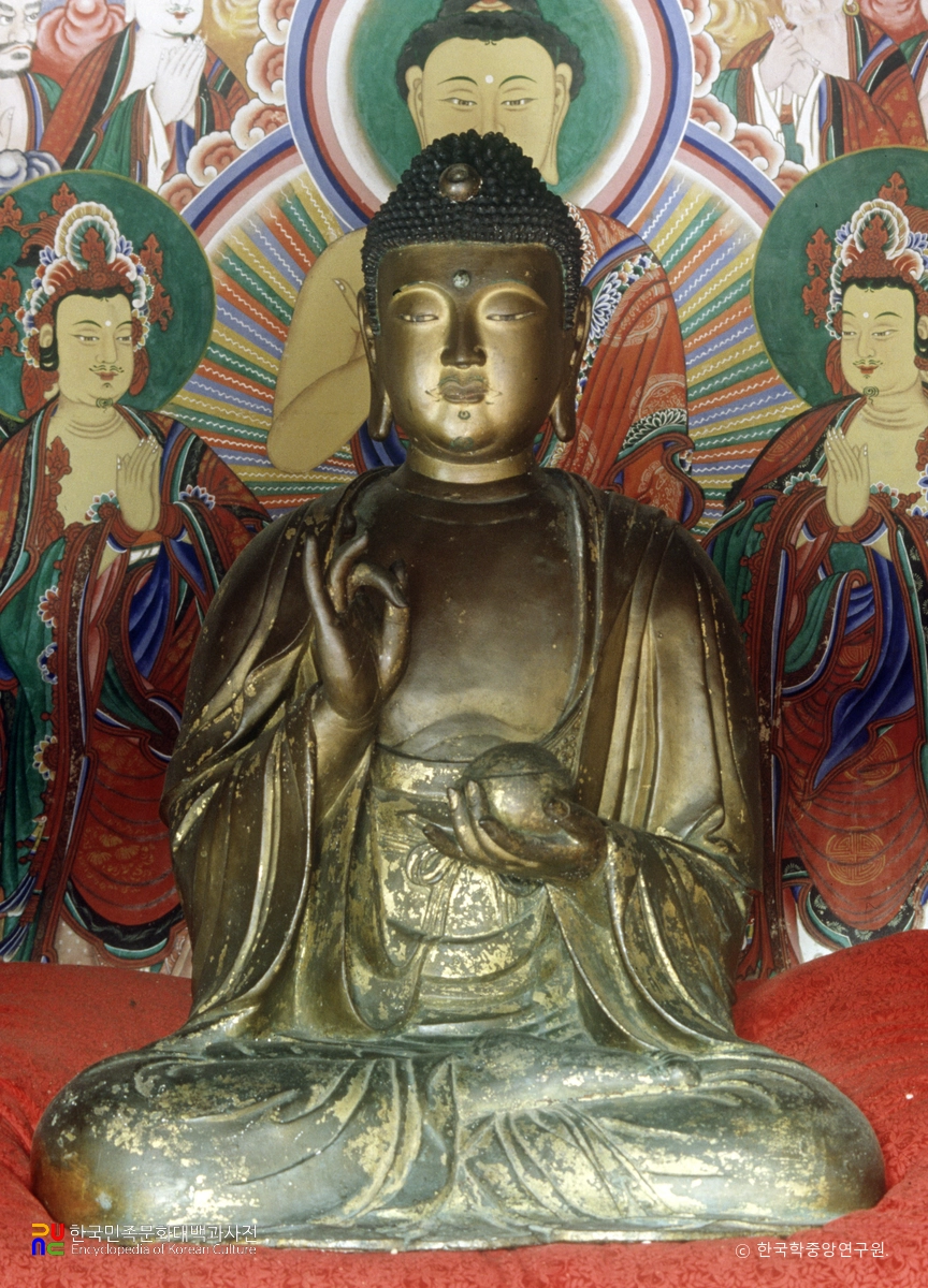 청양 장곡사 금동 약사여래 좌상