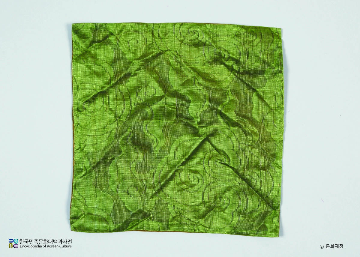 합천 해인사 대적광전 목조비로자나불좌상 및 복장유물 중 초록운문사 보자기